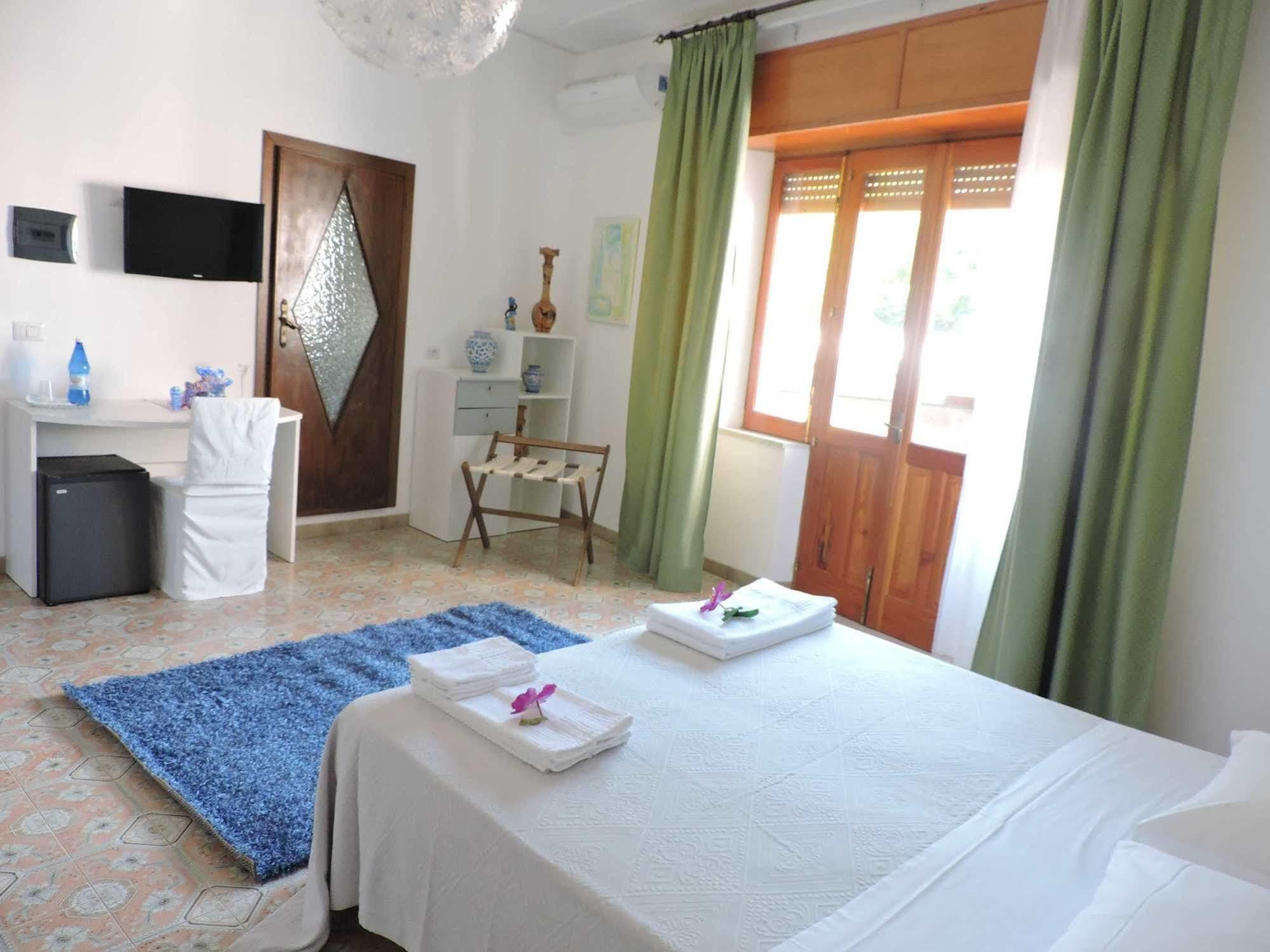B&B Il Muro Vecchio Джардини-Наксос Экстерьер фото